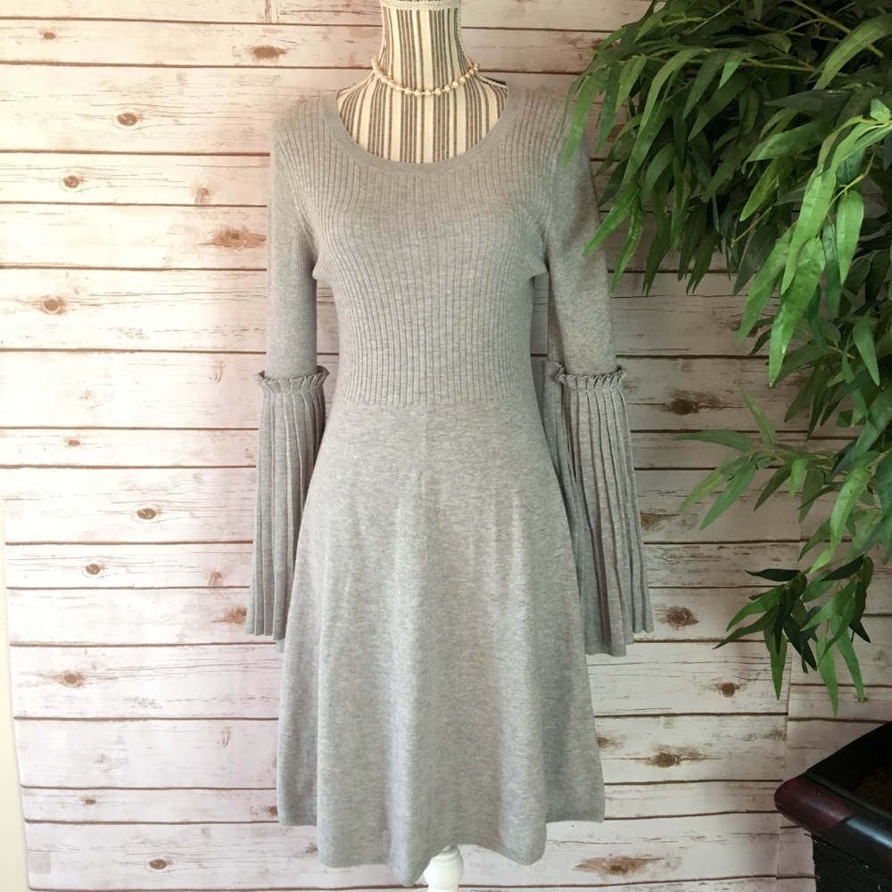 Chelsea28 Gray Sweater Dress Size Medium - Picture 2 of 8